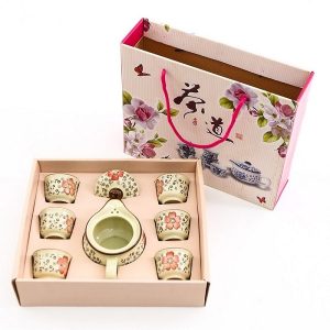 Mẫu hộp giấy đựng cốc chén sang trọng